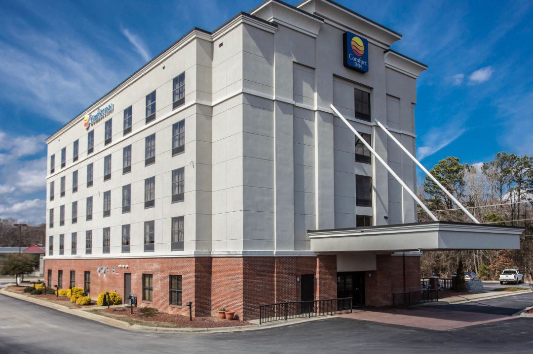 Comfort Inn & Suites Lumberton Central I-95