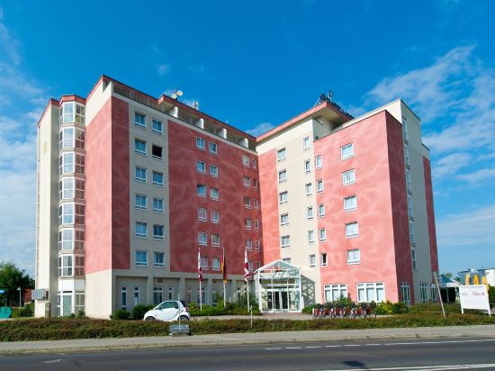 ACHAT Hotel Schwarzheide Lausitz - Tap to explore photos