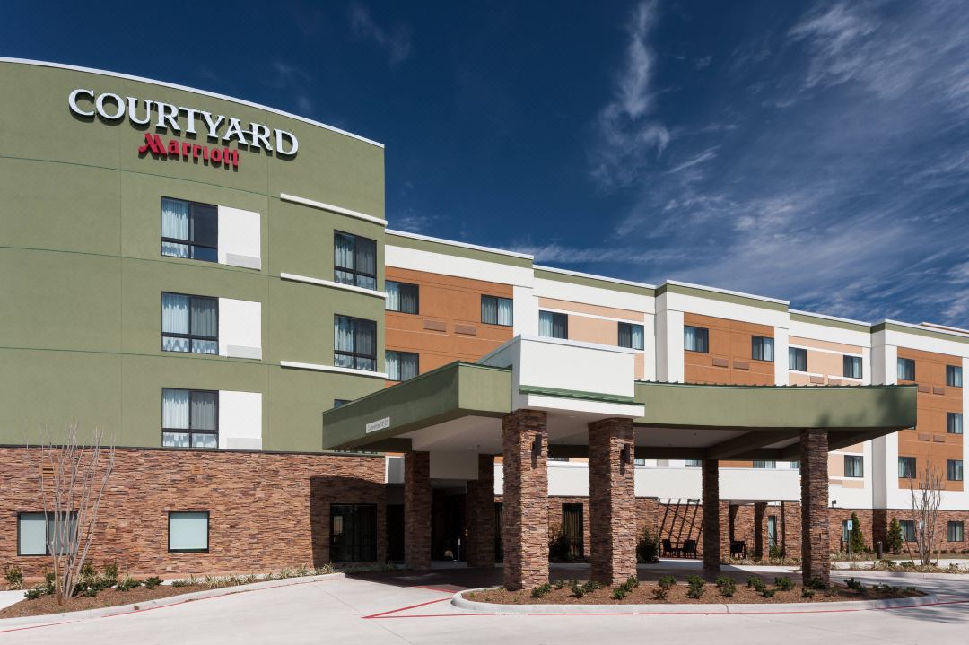 Courtyard Houston North/Shenandoah