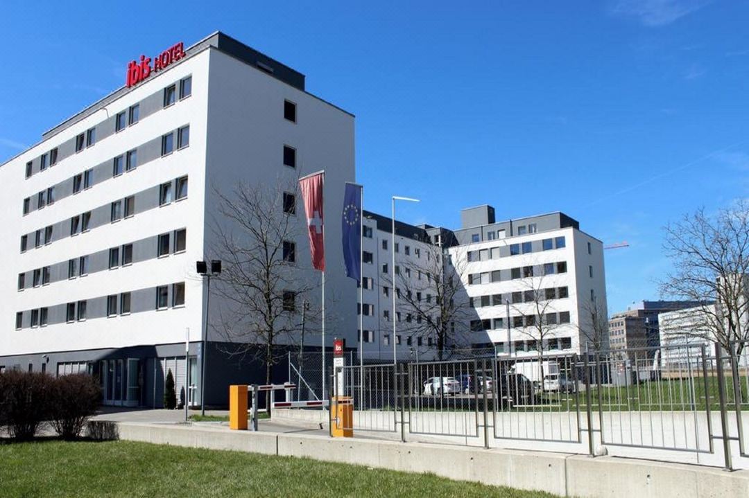 Ibis Zurich Messe Airport