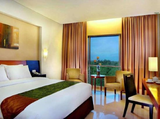 Aston Tanjung City Hotel - Tap to explore photos