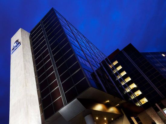 Hilton Strasbourg - Tap to explore photos
