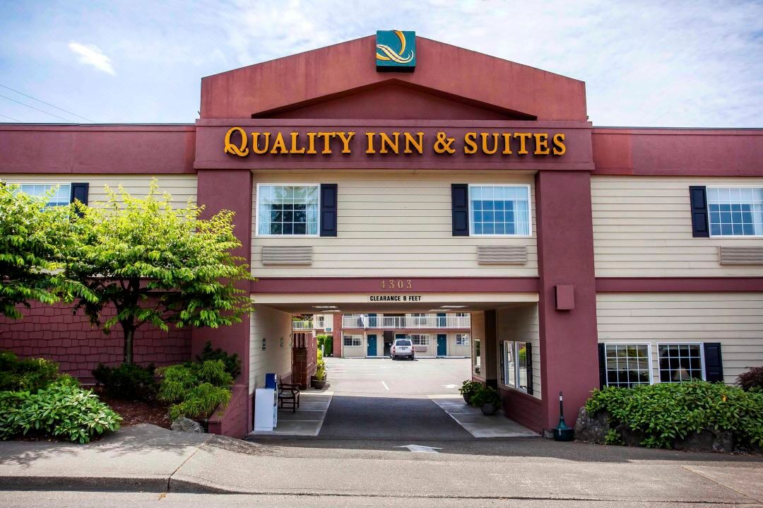 Naval Suites, near Shipyard, Bremerton