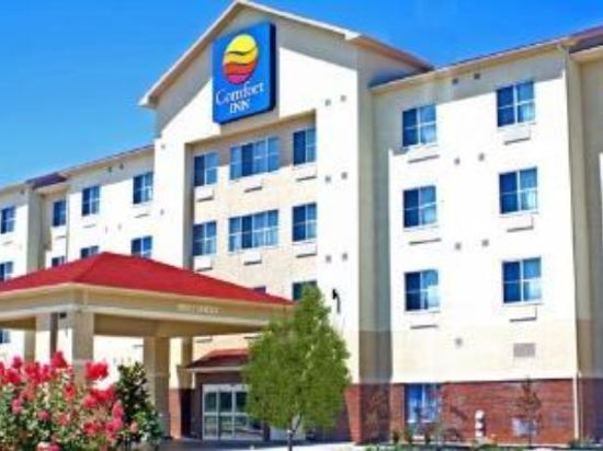 Comfort Inn Suites Airport Oklahoma City Oklahoma 8 9