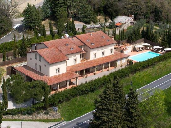 SI Montalcino Hotel - Tap to explore photos