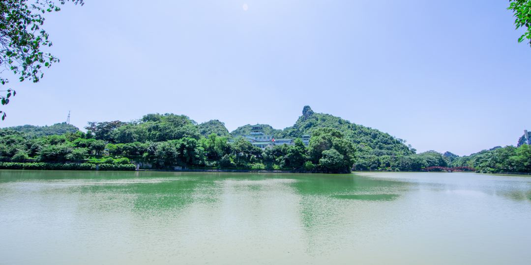 桂林打酒店(两江四湖东西巷店)