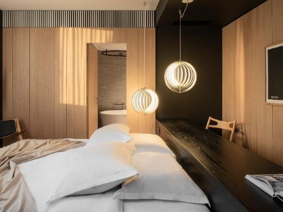 Briig Boutique Hotel - Tap to explore photos