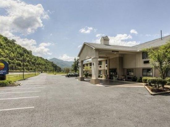 Quality Inn - Tap to explore photos