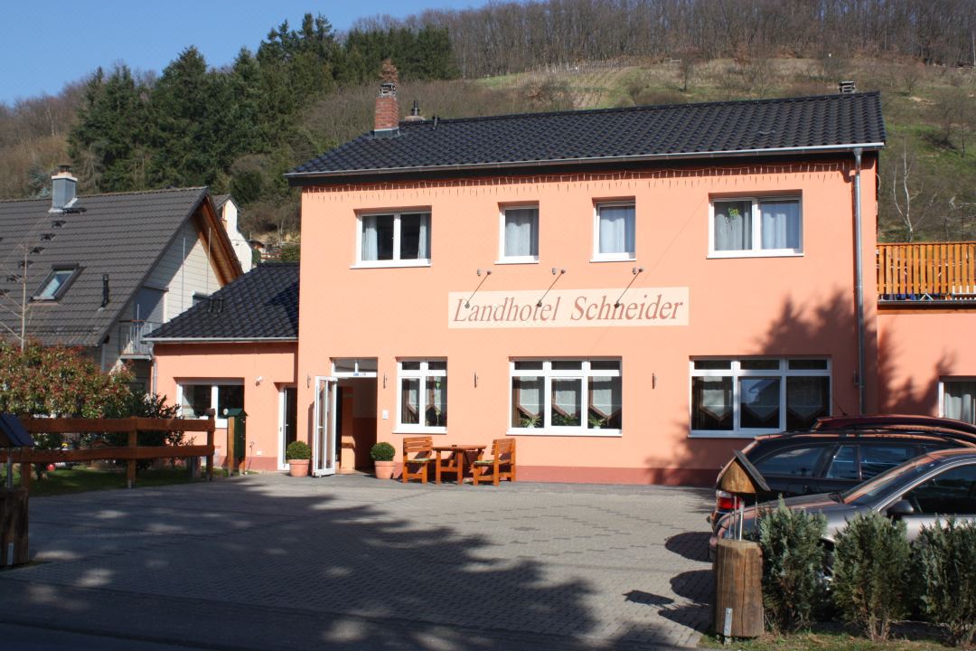 Schneider Land