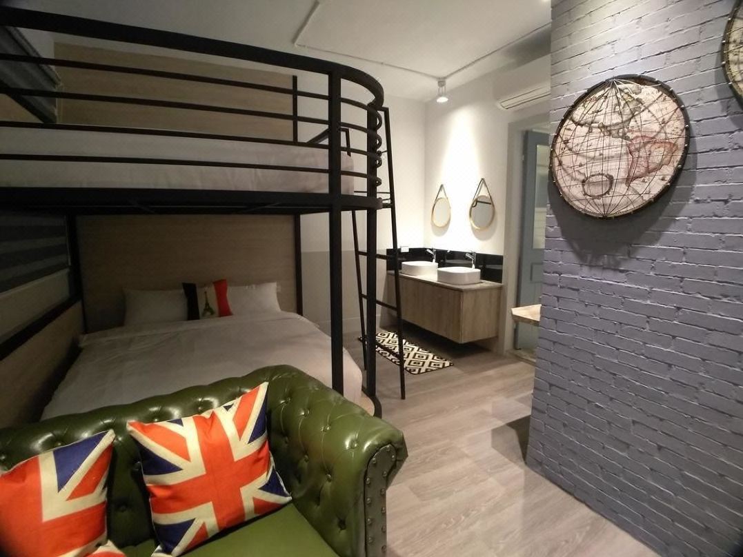 itravel hostel