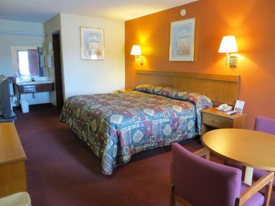Rodeway Inn Norcross Gwinnett 1 7 1 Price Address Reviews