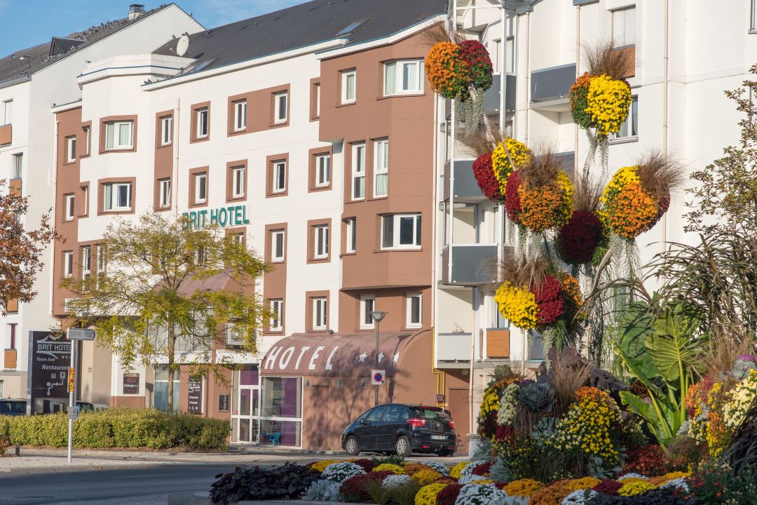 Brit Hotel Tours Sud – le Cheops