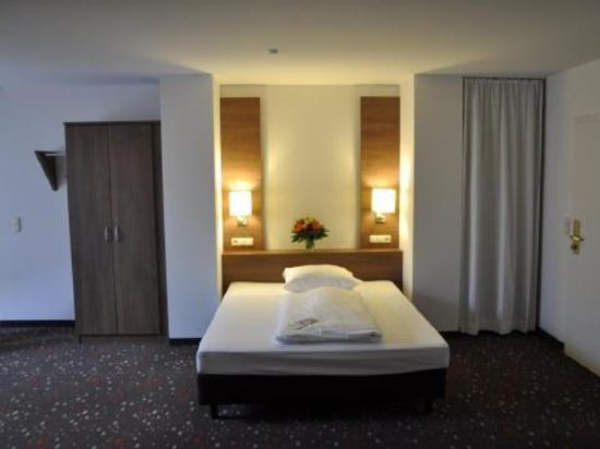 Best Western Hotel Erlangen - Tap to explore photos