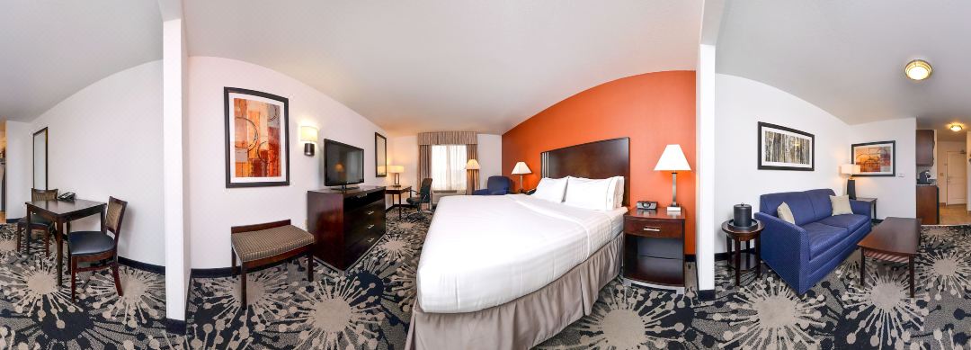 Holiday Inn Express & Suites Greenfield