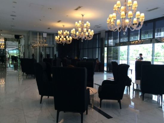 Siglo Suites @ Azure Urban Resort Residences Manila - Tap to explore photos