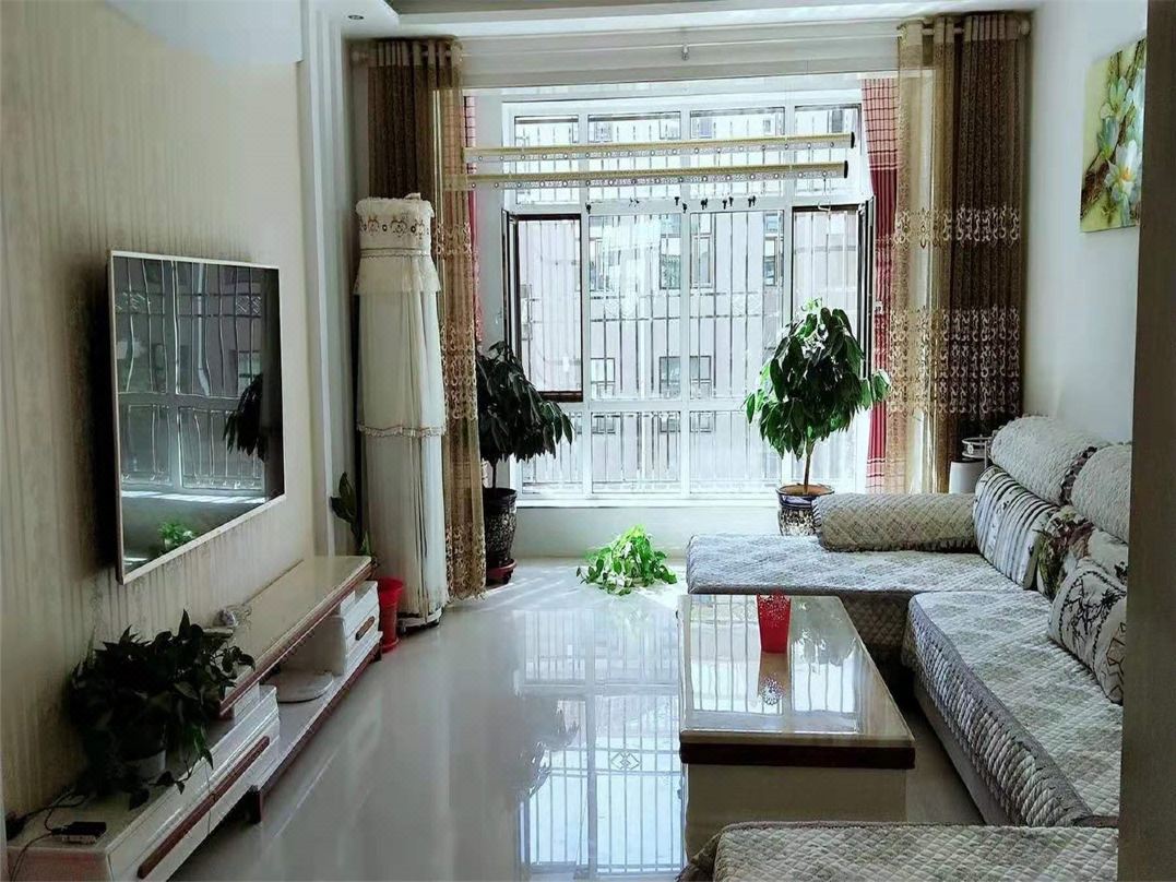 Ejina Qilin Road Hotel