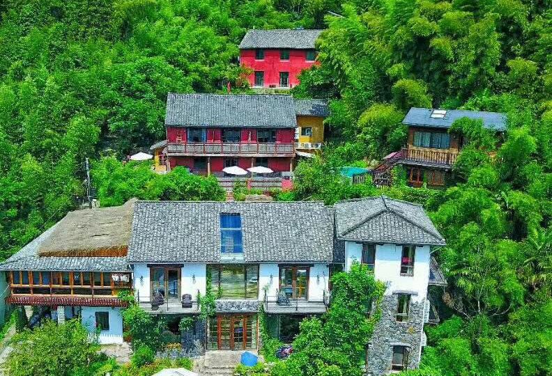 莫干山山小木森温泉度假民宿
