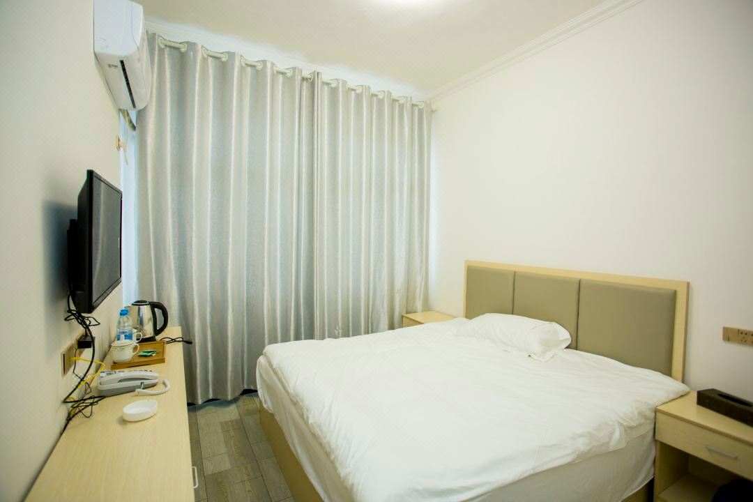 Zhijinxingchen Business Hotel