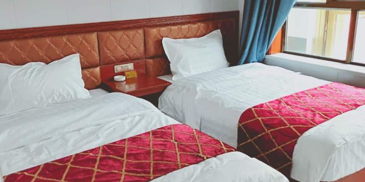 那啦提桃花屋农庄