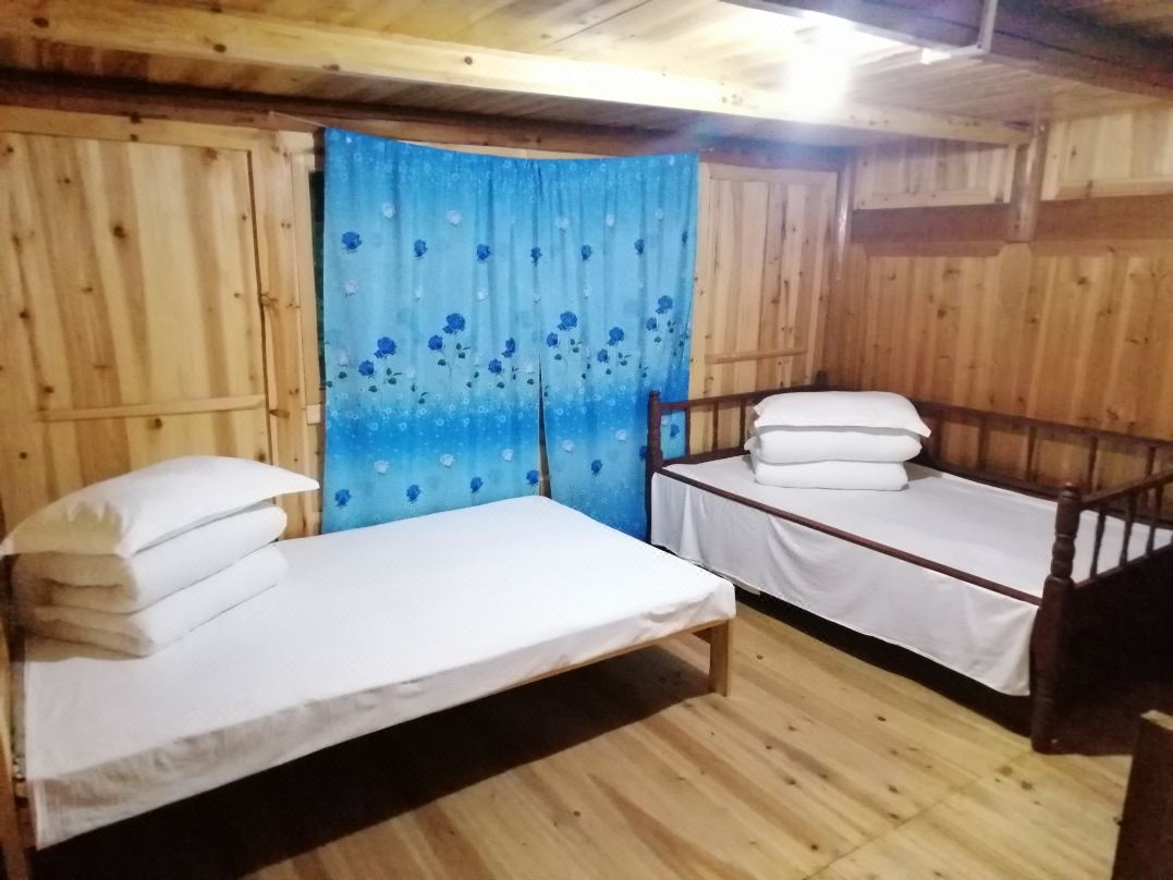 Leishan Miaogewang Farm Homestay