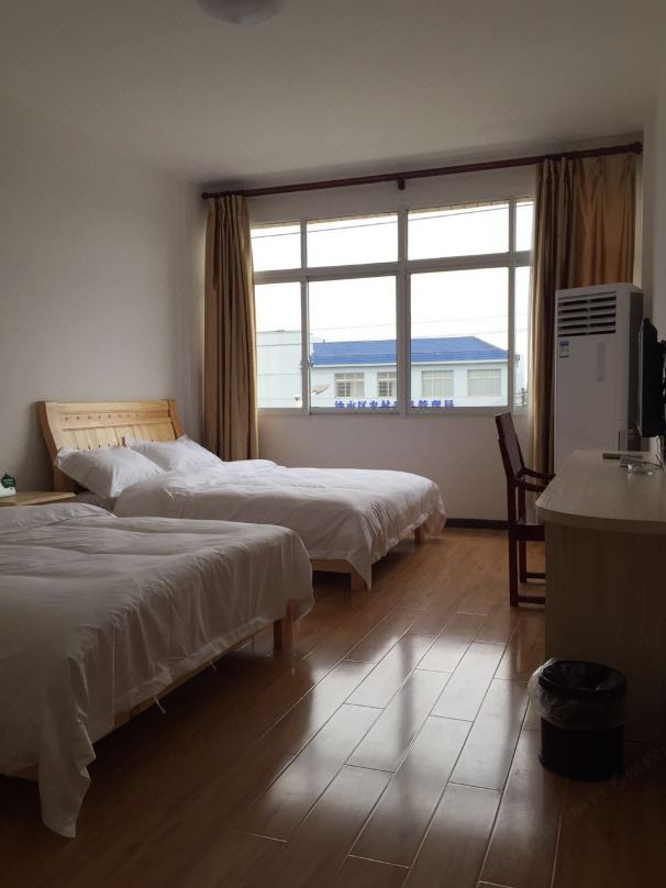 Jingzhou Luochang Business Hotel