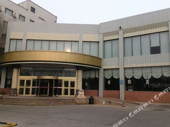 克拉拉玛依明珠大酒店(友谊路店)