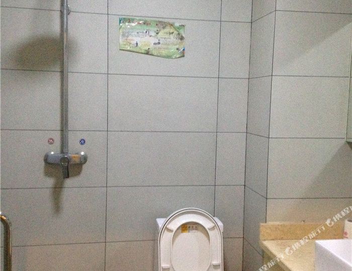 托克逊优家湖商务宾馆(人民东路店)