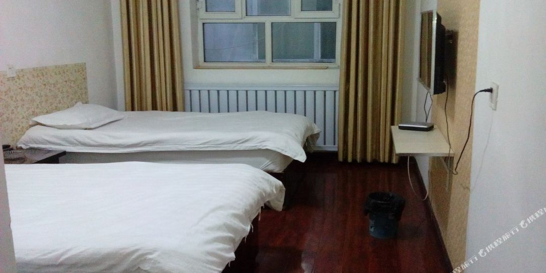 嘉隆旅馆