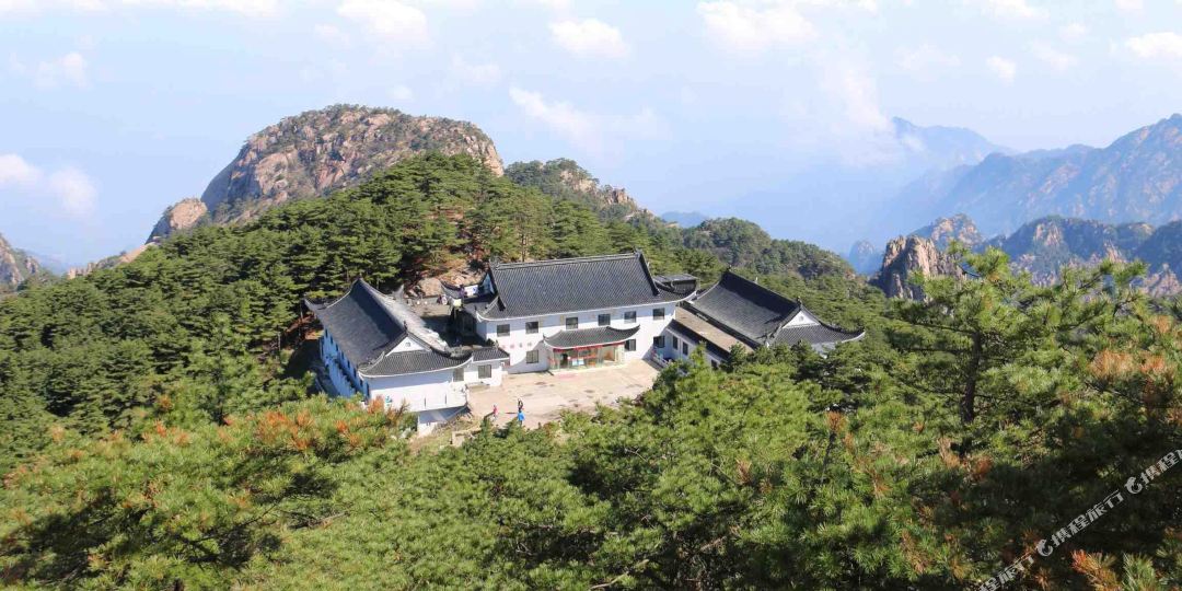 白鹅农庄(黄山风景区店)