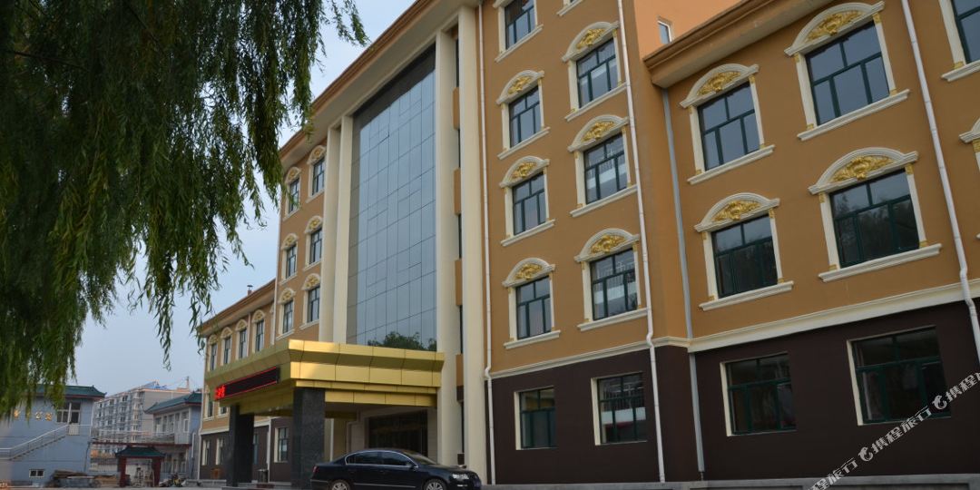 万阔民大酒店