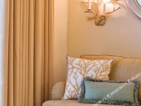 Four Seasons Residence Club Aviara, North San Diego - Tap to explore photos