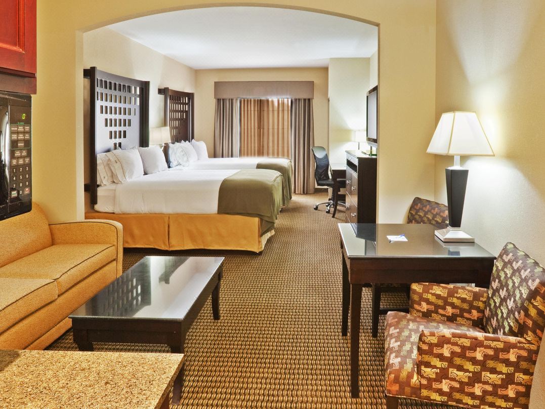 Holiday Inn Express & Suites Durant