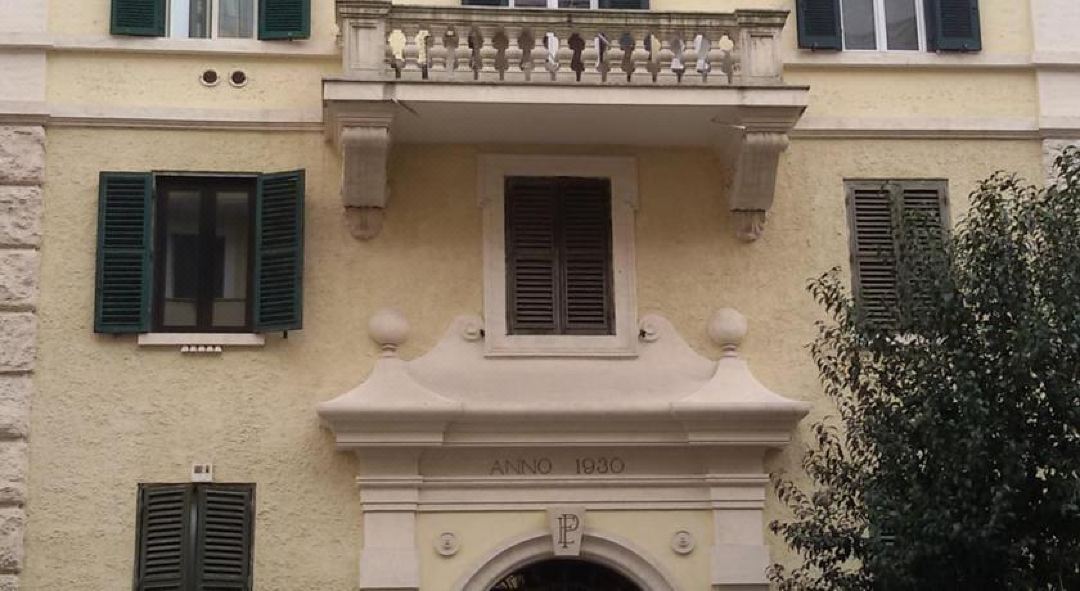 The Pope's Window