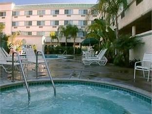 Comfort Inn Suites San Diego Zoo Seaworld Area San Diego Ca