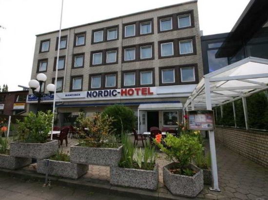 Hotel Rahlstedter Hof - Tap to explore photos