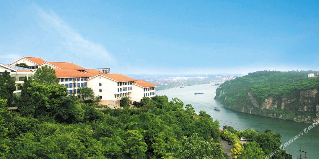 龙全山庄(索道店)