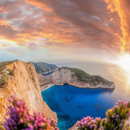 希腊雅典+圣托里尼+扎金索斯+梅黛奥拉+德尔菲11日9晚私家团 希腊雅典+圣托里尼+扎金索斯+梅黛奥拉+德尔菲11日9晚私家团