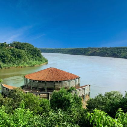 巴西马特兰迪亚一眼望三国+伊瓜苏国家公园（巴西）一日游