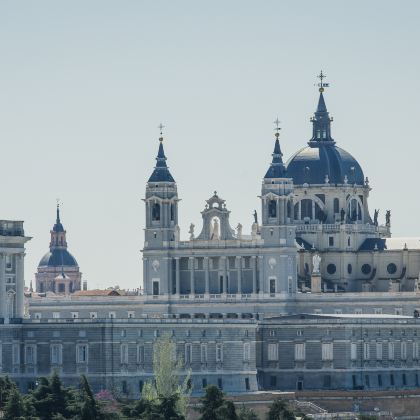 西班牙马德里+巴塞罗那7日6晚拼小团 西班牙马德里+巴塞罗那7日6晚拼小团