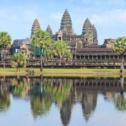 柬埔寨+老挝+泰国清迈+吴哥窟+巴乌石窟+香通寺+塔銮寺+白庙+清莱蓝庙+黑庙12日11晚跟团游 柬埔寨+老挝+泰国清迈+吴哥窟+巴乌石窟+香通寺+塔銮寺+白庙+清莱蓝庙+黑庙12日11晚跟团游