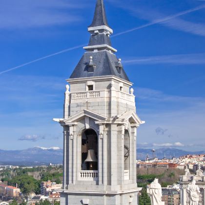 西班牙+葡萄牙13日跟团游 西班牙+葡萄牙13日跟团游