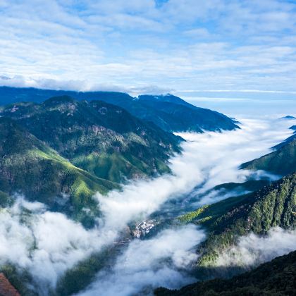 武夷山+天游峰+九曲溪竹筏漂流+武夷宫+大红袍景区3日2晚跟团游 武夷山+天游峰+九曲溪竹筏漂流+武夷宫+大红袍景区3日2晚跟团游