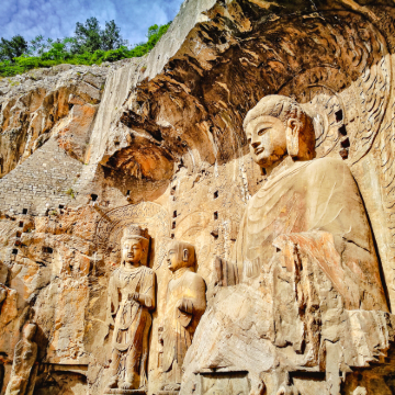 历史人文·东都洛阳3日亲子游学营丨华夏文明发源地+洛阳博物馆寻宝+制作人文手账+少林寺禅武文化+洛阳古镇+龙门石窟+牡丹瓷工艺体验,B线岁以上可单飞与亲子营同行 历史人文·东都洛阳3日亲子游学营丨华夏文明发源地+洛阳博物馆寻宝+制作人文手账+少林寺禅武文化+洛阳古镇+龙门石窟+牡丹瓷工艺体验,B线岁以上可单飞与亲子营同行