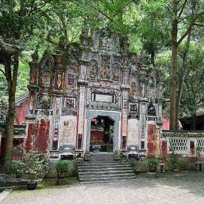 旧州古镇+飞云崖+㵲阳河风景名胜区+镇远古城+黎平会议纪念馆+肇兴侗寨+岜沙苗寨+西江千户苗寨+下司古镇6日5晚跟团游 旧州古镇+飞云崖+㵲阳河风景名胜区+镇远古城+黎平会议纪念馆+肇兴侗寨+岜沙苗寨+西江千户苗寨+下司古镇6日5晚跟团游