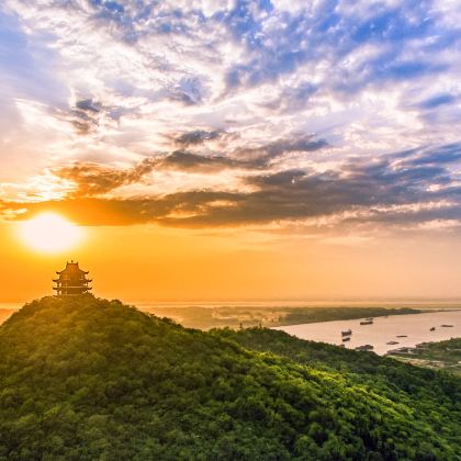 马鞍山+采石矶+太白楼+雨山湖+大青山野生动物世界+李白文化园+褒禅山景区3日2晚私家团 马鞍山+采石矶+太白楼+雨山湖+大青山野生动物世界+李白文化园+褒禅山景区3日2晚私家团