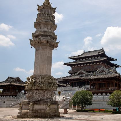重庆+大足石刻+钓鱼城+昌州古城+龙水湖旅游度假区+天生三桥+龙水峡地缝+仙女山国家森林公园+长江索道+磁器口古镇9日8晚私家团 重庆+大足石刻+钓鱼城+昌州古城+龙水湖旅游度假区+天生三桥+龙水峡地缝+仙女山国家森林公园+长江索道+磁器口古镇9日8晚私家团