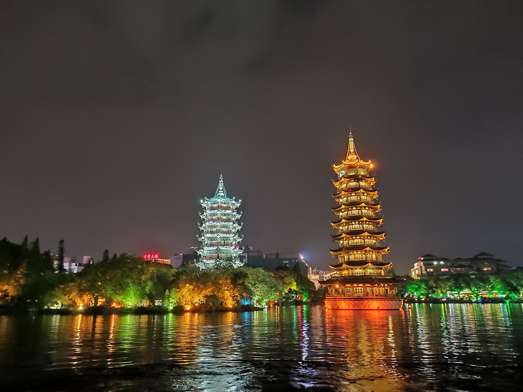 两江四湖