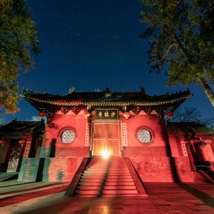 少林寺+龙门石窟+云台山风景名胜区+开封3日2晚跟团游