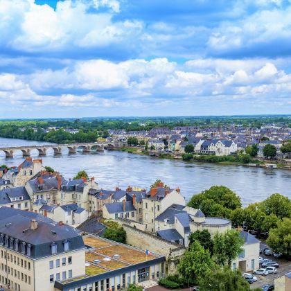 法国巴黎+卢浮宫+卢瓦尔河谷7日5晚拼小团 法国巴黎+卢浮宫+卢瓦尔河谷7日5晚拼小团