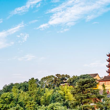 南京夫子庙+中山陵景区+牛首山文化旅游区3日2晚拼小团